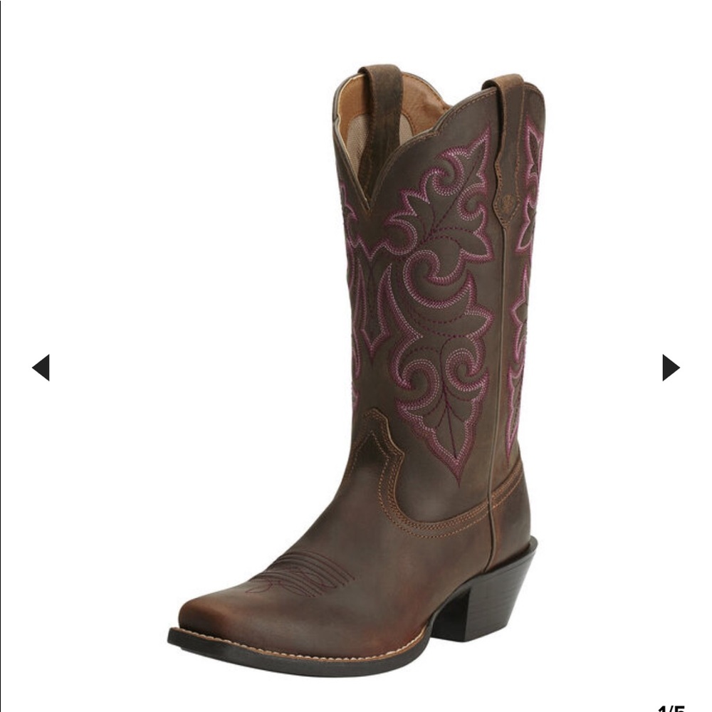 Ariat square toed western boots size 7.5B